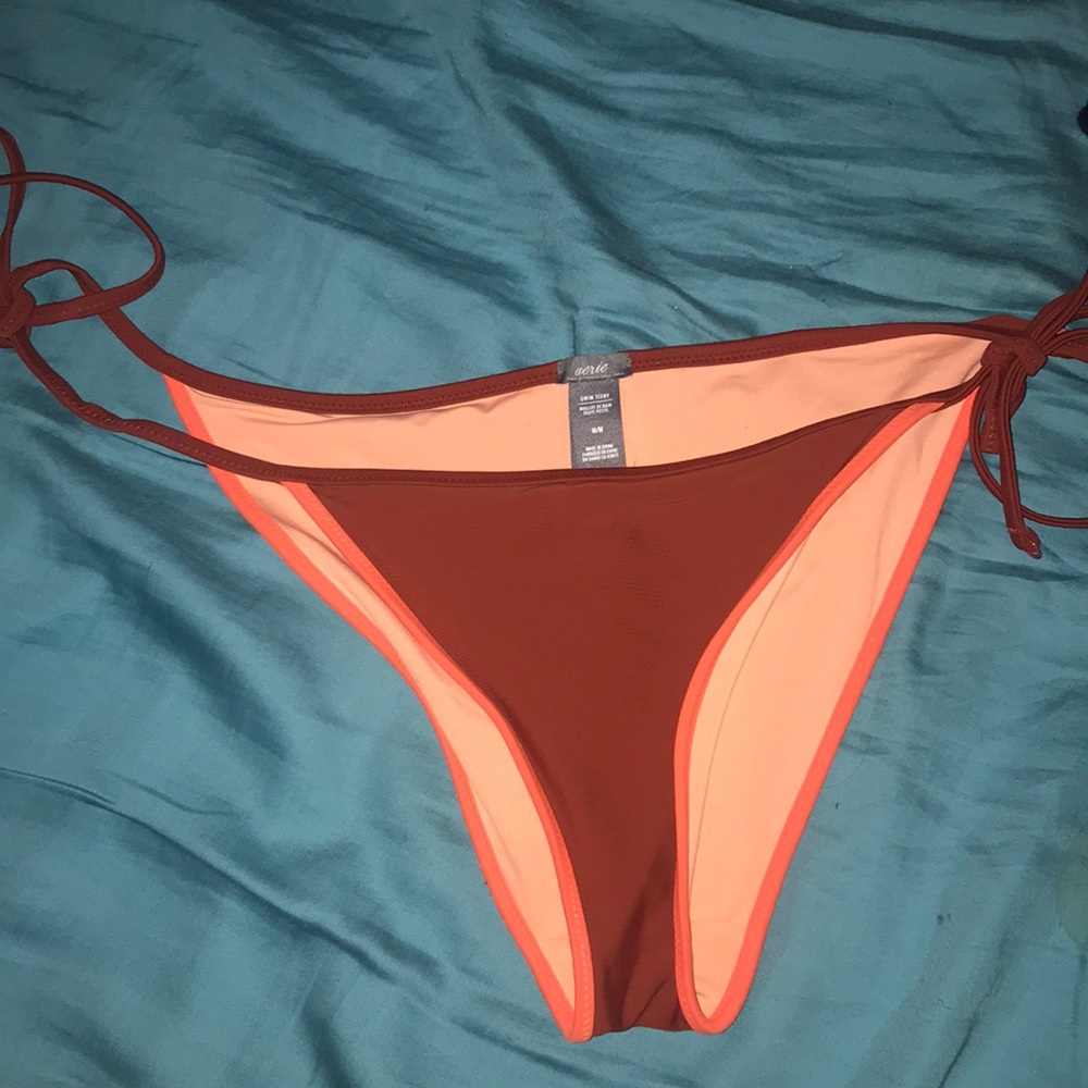 Bikini bottoms